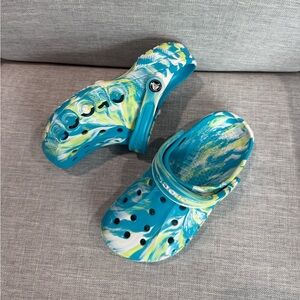 NEW Crocs Unisex Adult Baya Marbled Clogs M5/W7